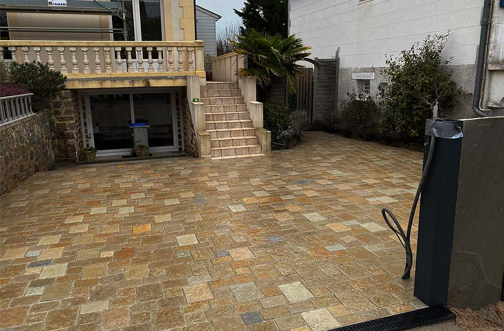 réalisation stones partner pavé tandur yellow