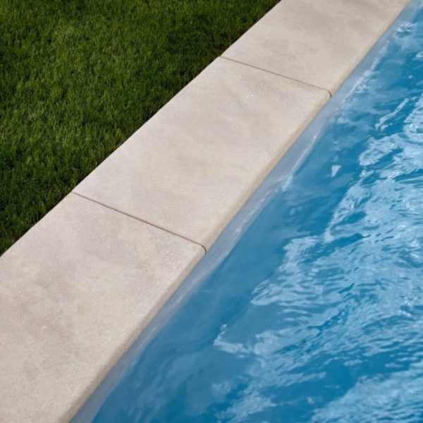 margelle-de-piscine-antic-grey