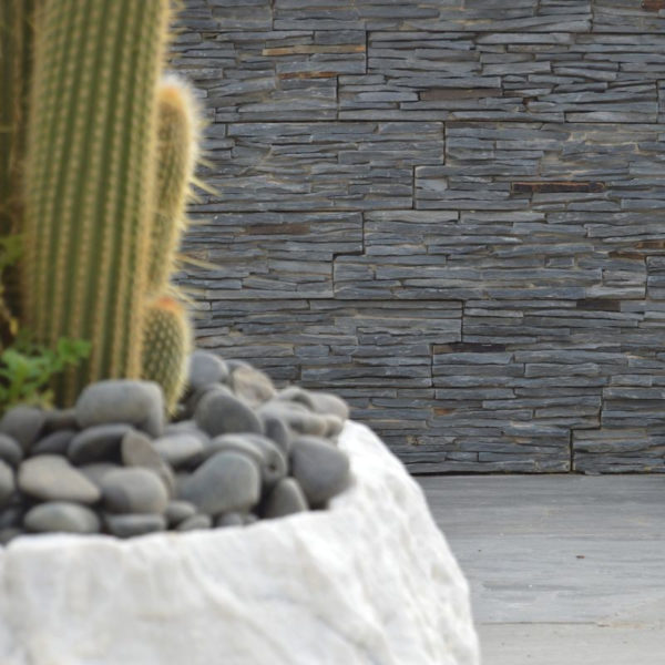 parement-en-plaquette-ardoise-lame-fine-beton